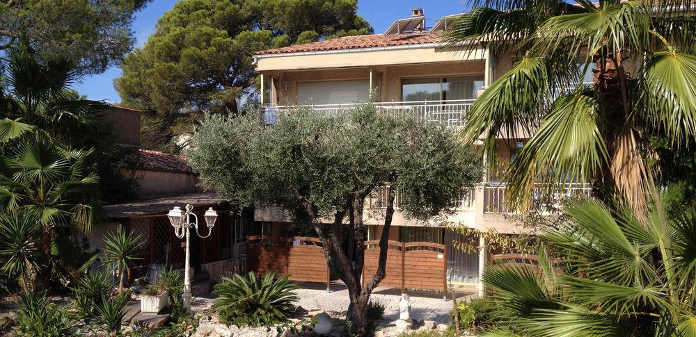 Hotel Et Studios Les Amandiers Saint-Raphaël Exterior foto