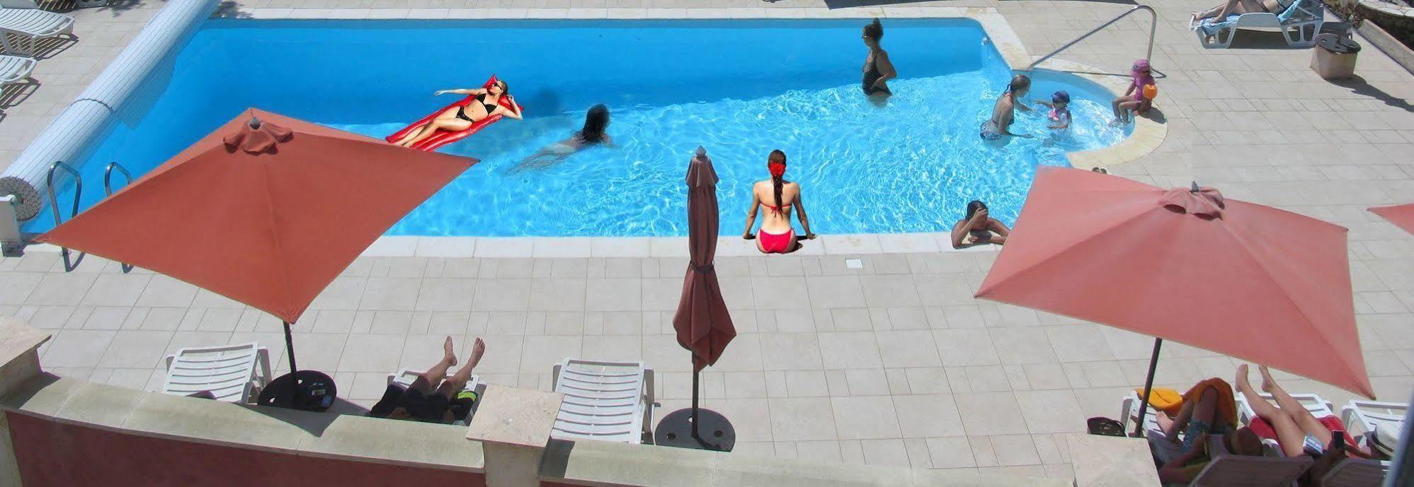 Hotel Et Studios Les Amandiers Saint-Raphaël Exterior foto